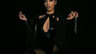 AlmaBridge's Feet Show