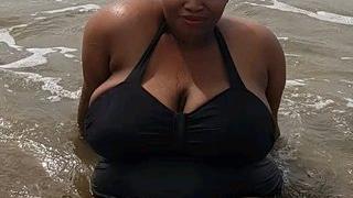 Tastyboobies's Feet Show
