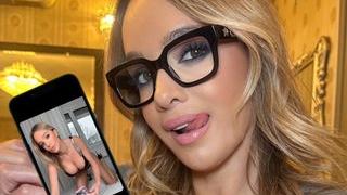 VIRGINIECAPRICE's Feet Show