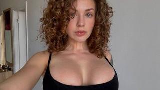 CurlyCandyXX's Feet Show