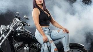 AndRegina's Feet Show