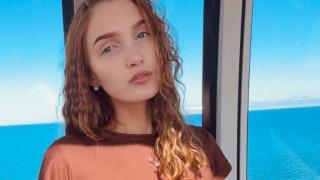 AlbinaFichtner's Feet Show