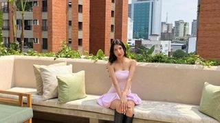 AlisonBate's Feet Show