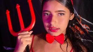 ZoeJohnson66's Feet Show