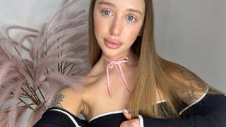 NeroLove's Feet Show