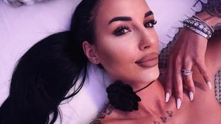 hayleybabe22's Feet Show