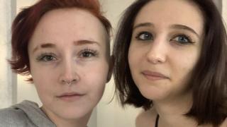 ShawnAndRobbyn's Feet Show