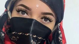 Yara_Zaynab's Feet Show