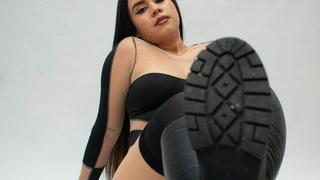 annymiller20's Feet Show