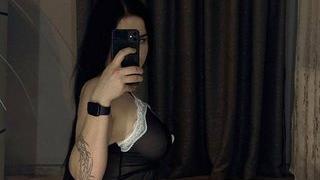 evelyne_xx's Feet Show