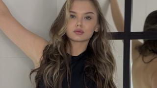 IsabellaValois's Feet Show