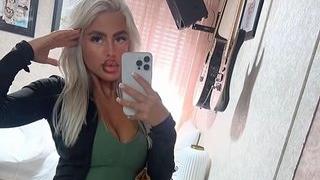 BlondeBaddie_xx's Feet Show