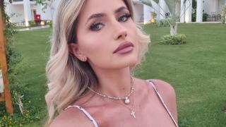 MoniqueSin's Feet Show