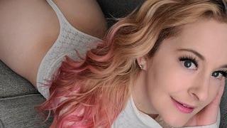 NadiaLayne's Feet Show